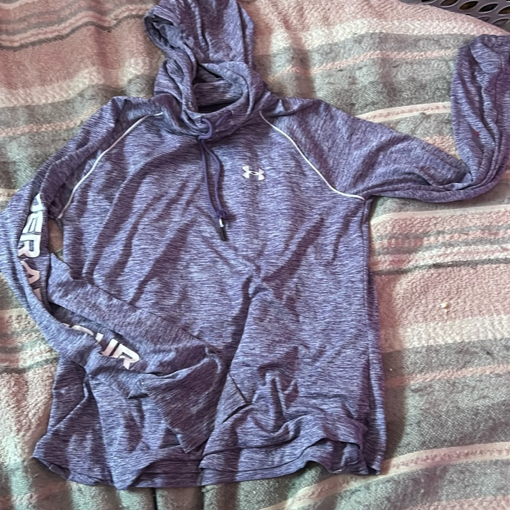 Size small purple under armour dryfit hoodie shirt thing